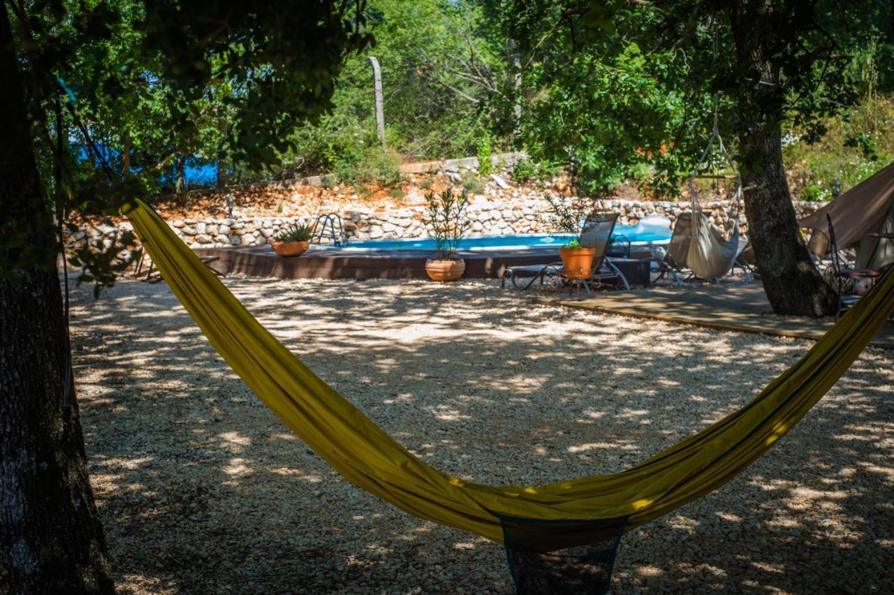 Rock Oak Glamping 3 Hotel Imotski Exterior photo